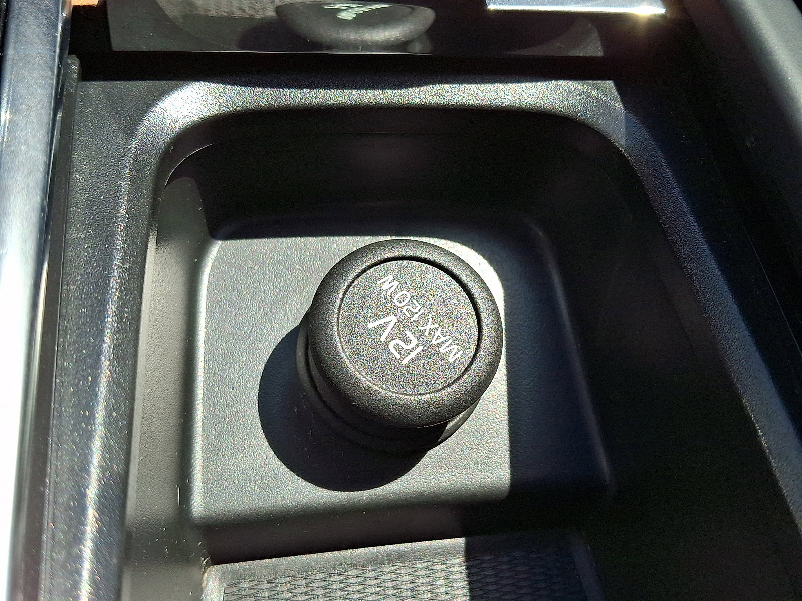 Certified 2023 Volvo XC90 B6 Plus w/ Protection Package Premier AWD/4WD image 26