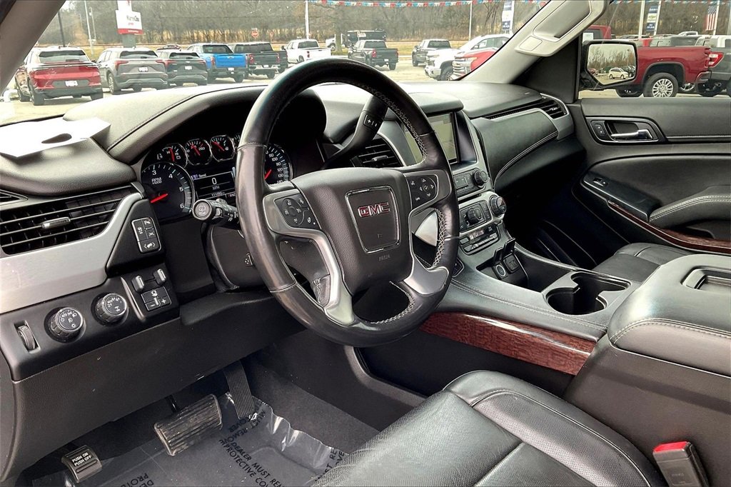 Used 2019 GMC Yukon XL SLT w/ Premium Edition image 13