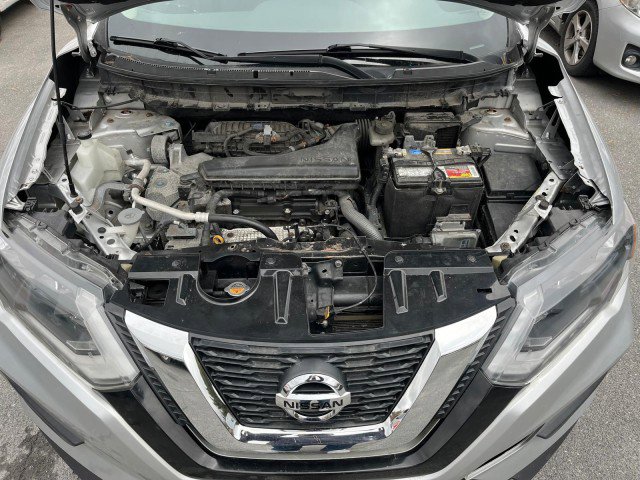 Used 2017 Nissan Rogue SV image 24
