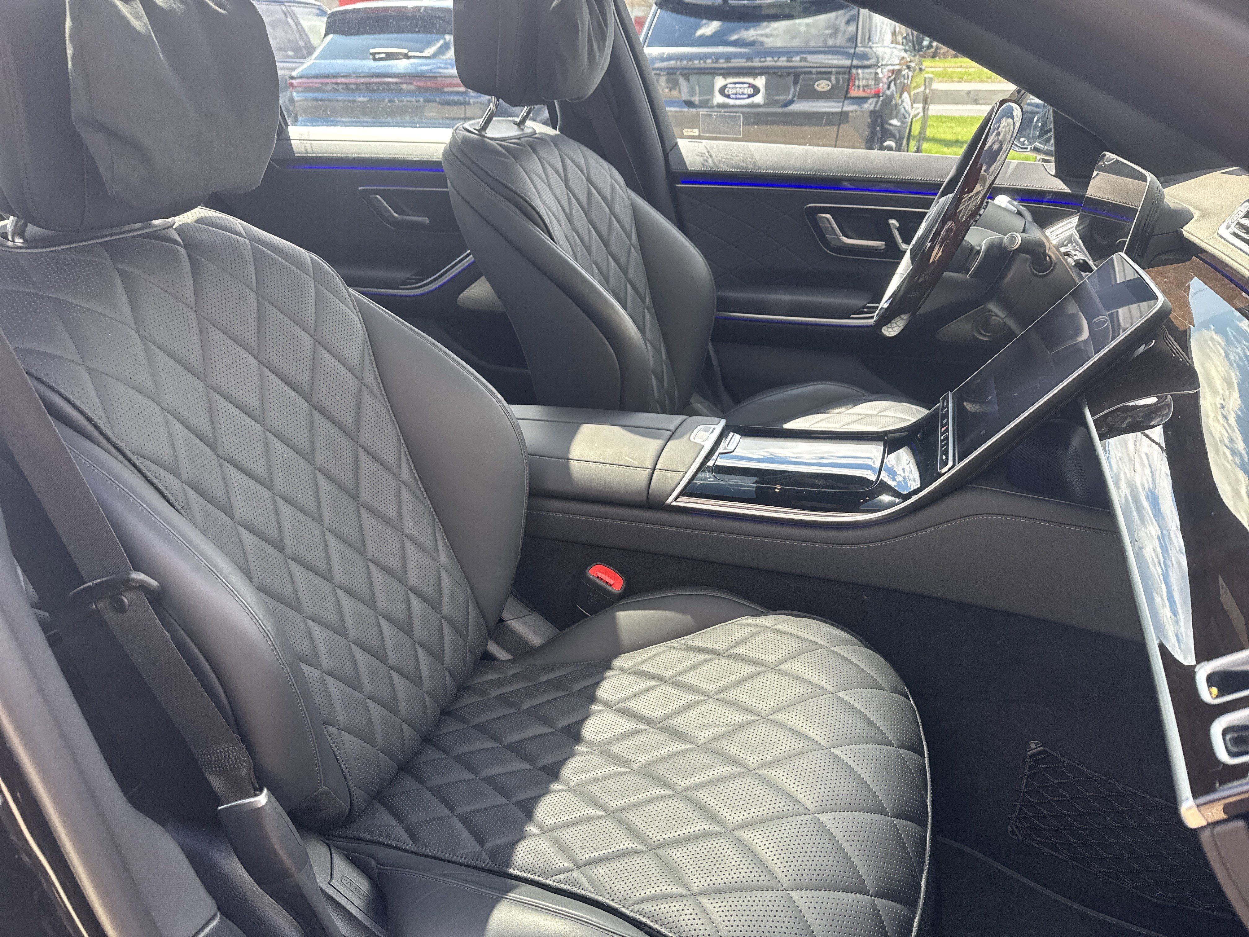 Used 2024 Mercedes-Benz S 580 4MATIC Sedan image 2