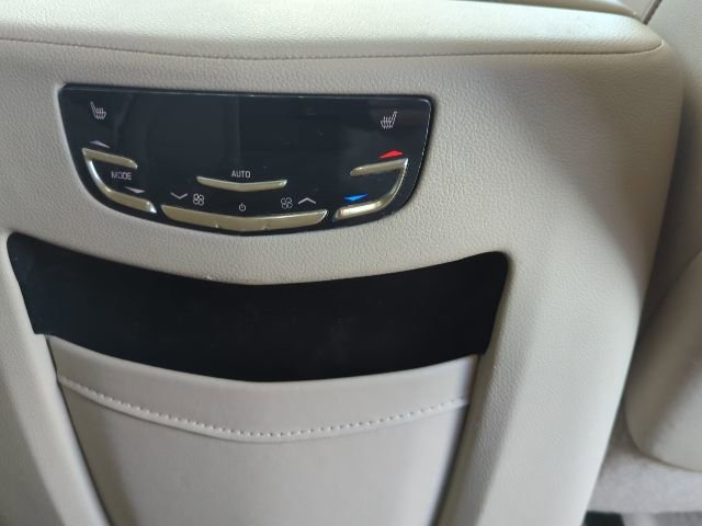 Used 2018 Cadillac Escalade Luxury image 22