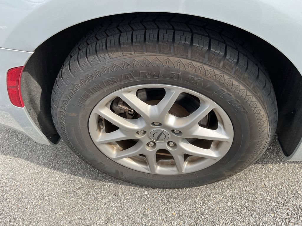 Used 2023 Chrysler Pacifica Touring-L image 10