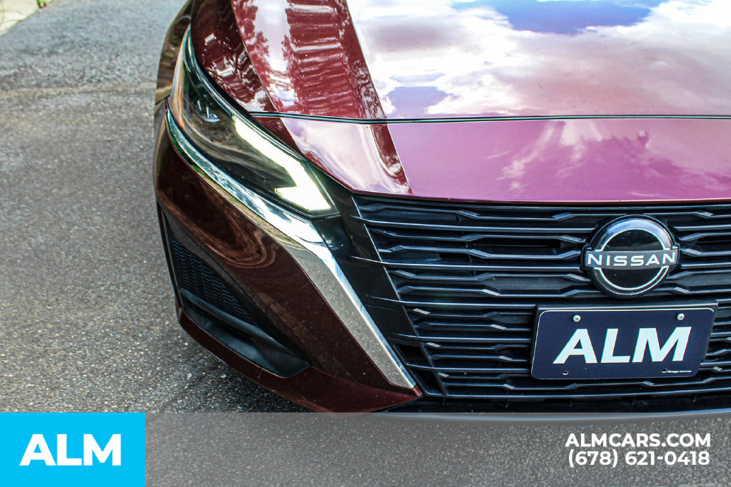Used 2024 Nissan Altima 2.5 SV FWD image 11