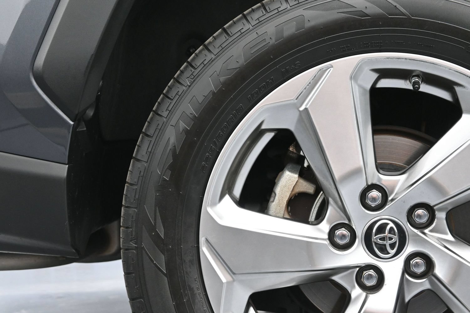 Used 2019 Toyota RAV4 Limited AWD/4WD image 42