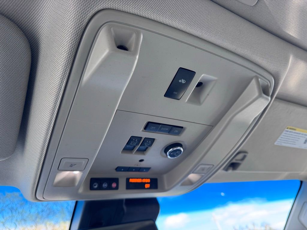 Used 2019 Cadillac Escalade Luxury image 37