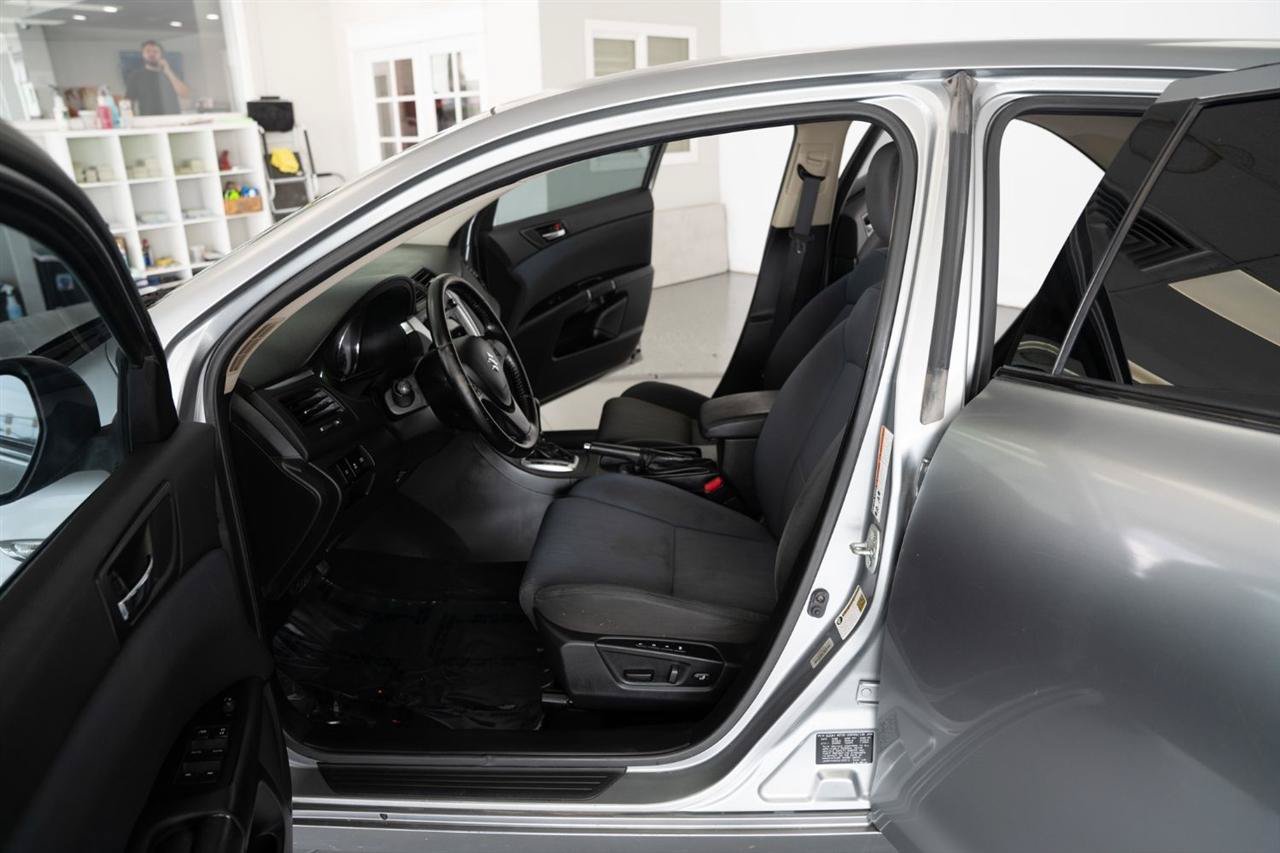 Used 2012 Suzuki Kizashi SE AWD/4WD image 10