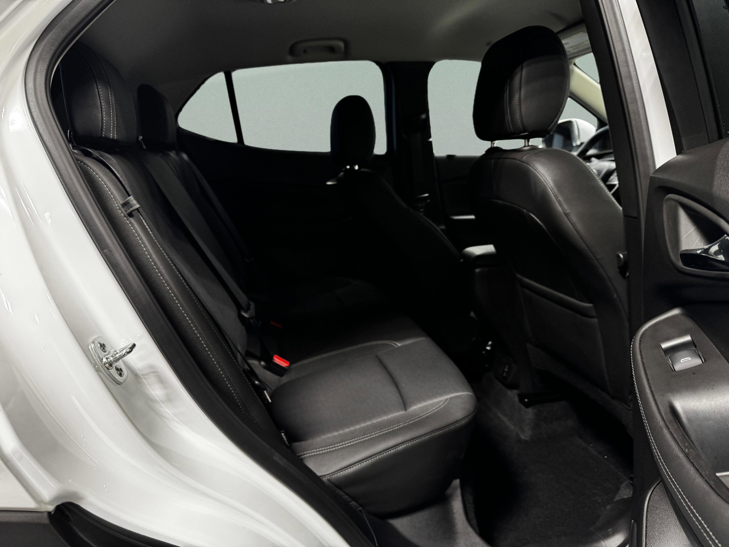 Used 2025 Buick Encore GX Preferred image 25