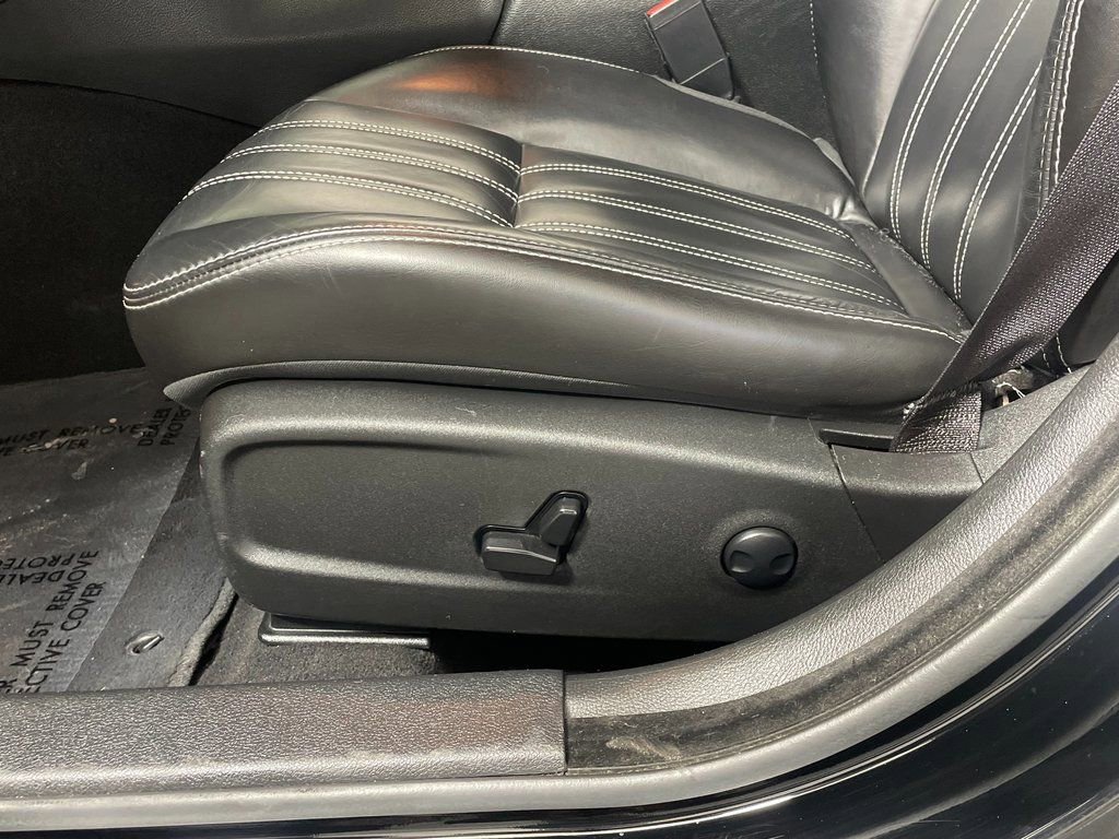 Used 2023 Chrysler 300 S image 26