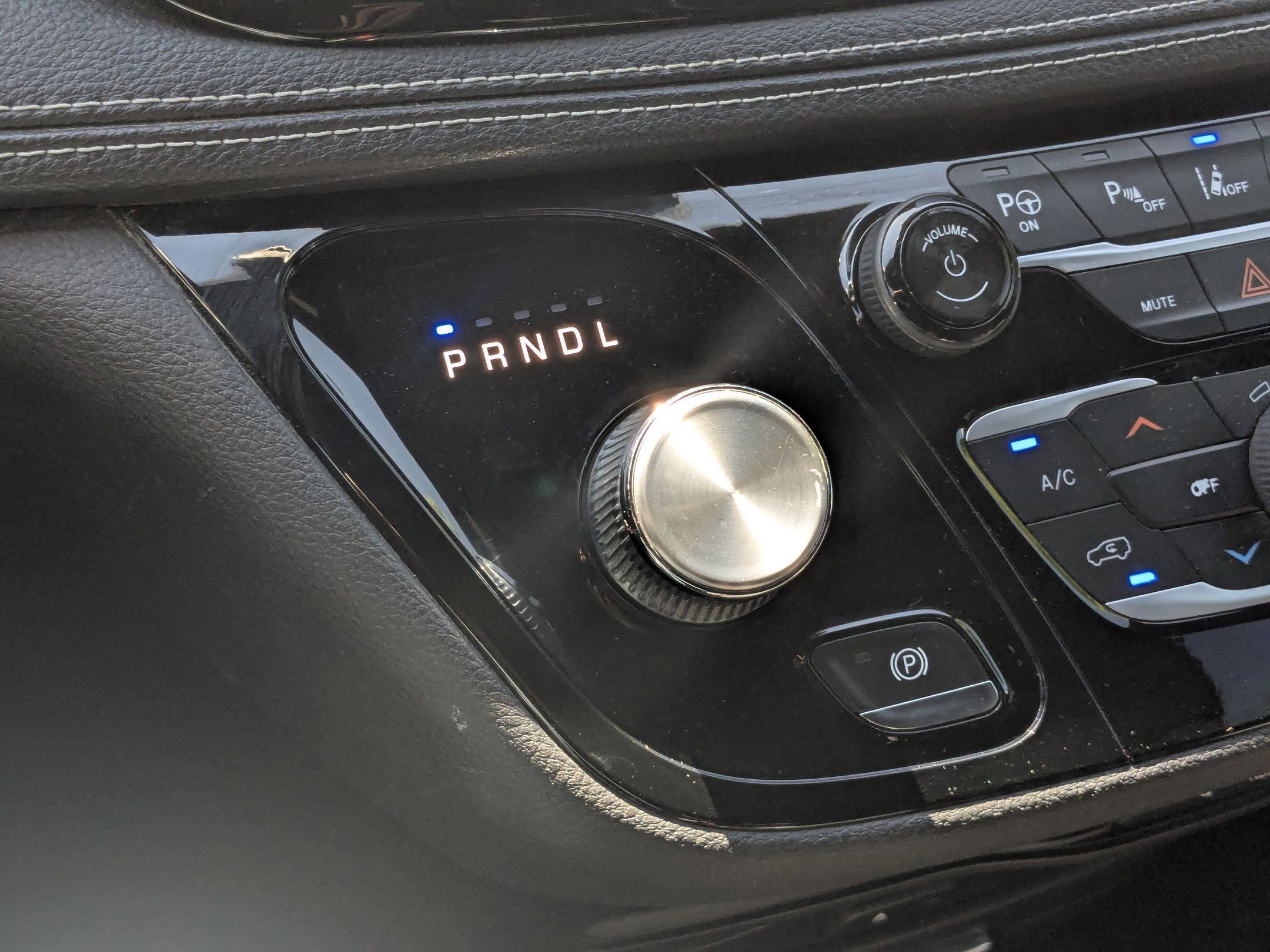 Used 2018 Chrysler Pacifica Limited w/ Advanced Safetytec Group image 28