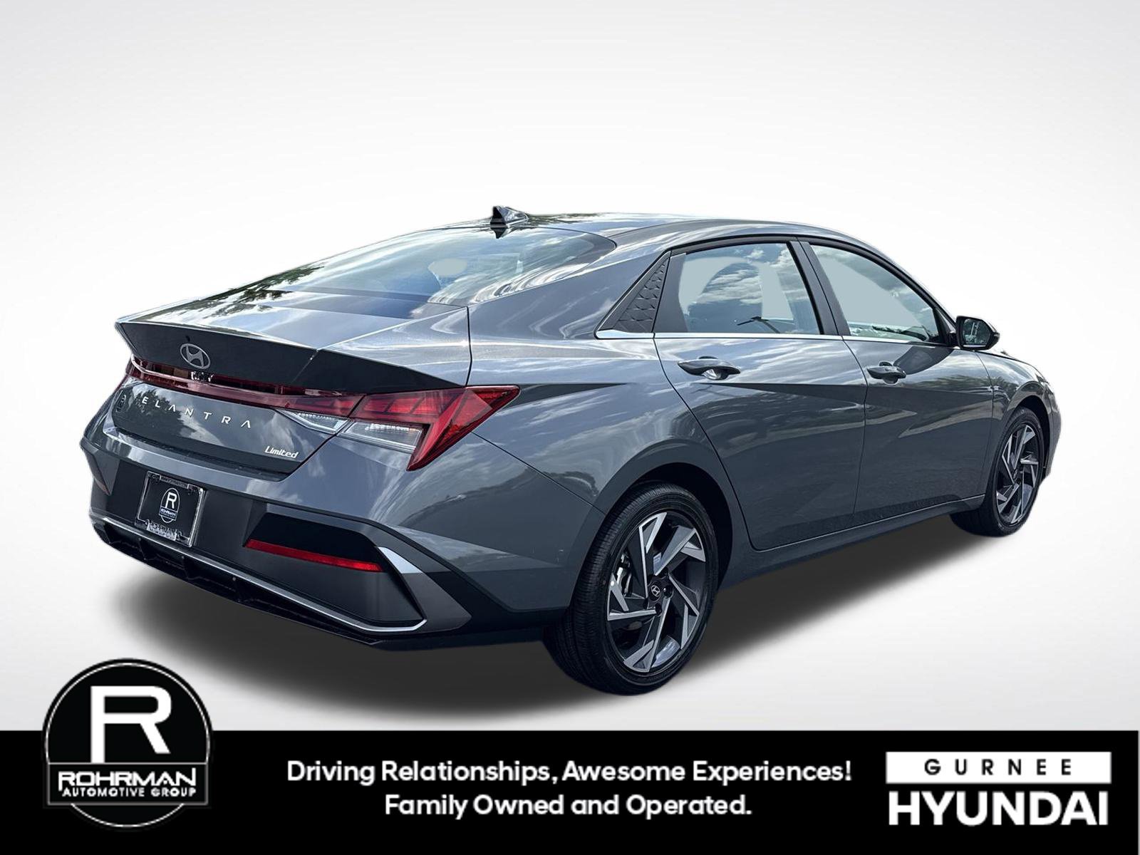New 2026 Hyundai Elantra Limited FWD image 9