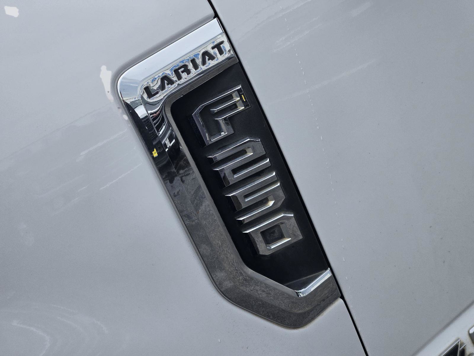 Used 2019 Ford F250 Lariat w/ Lariat Value Package AWD/4WD image 12