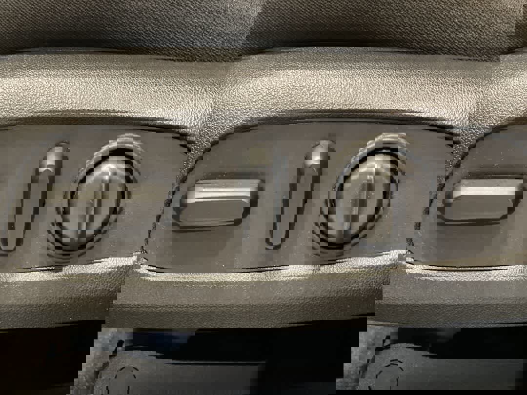 Used 2020 Chevrolet Traverse LT image 15