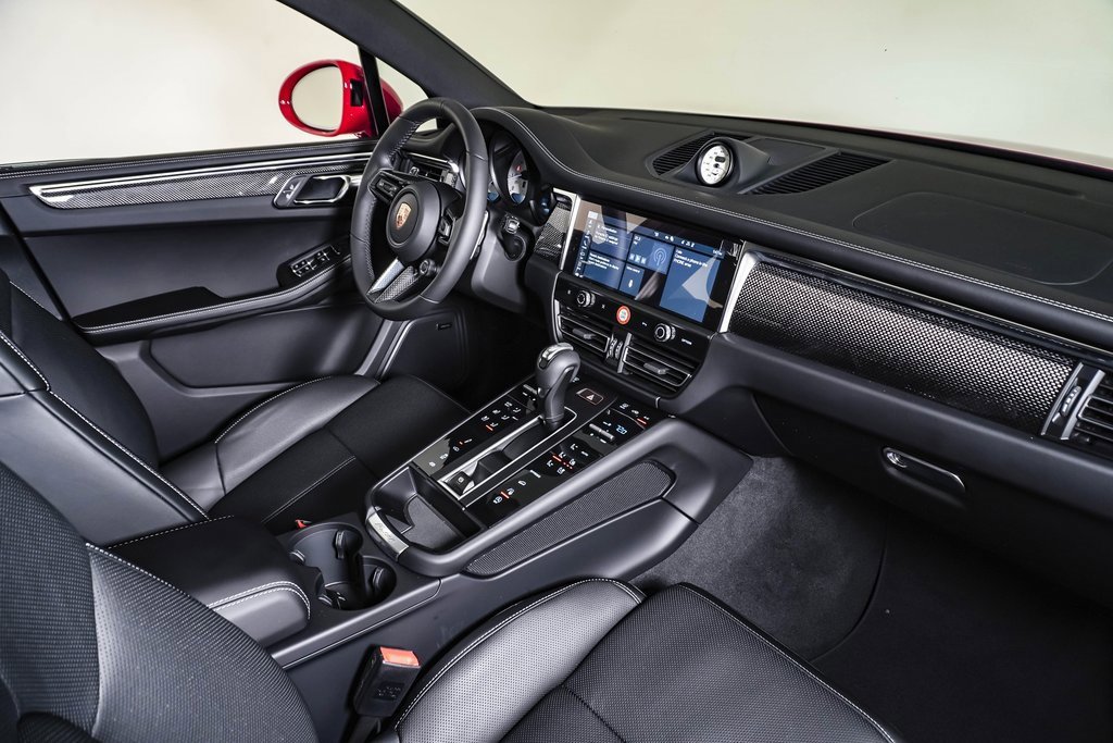New 2026 Porsche Macan GTS image 14