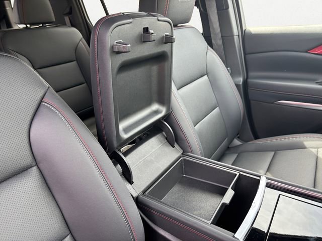 New 2026 Chevrolet Traverse Z71 w/ Driver Confidence Package AWD/4WD image 18