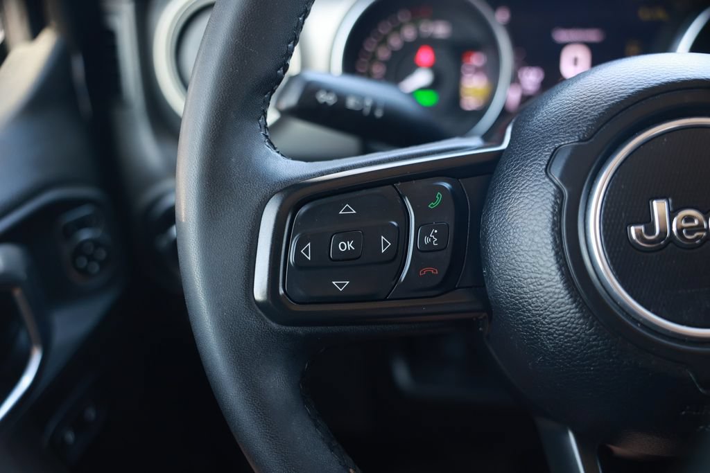 Used 2023 Jeep Wrangler Unlimited AWD/4WD image 22