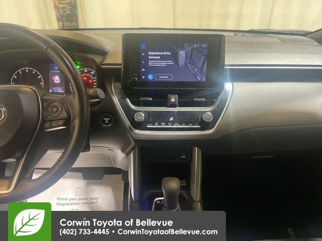 Certified 2023 Toyota Corolla Cross SE image 17