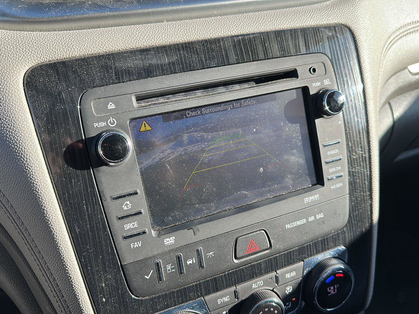 Used 2015 Chevrolet Traverse LT image 17