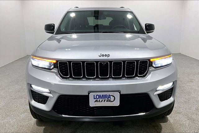 Used 2023 Jeep Grand Cherokee Limited w/ Luxury Tech Group II image 2