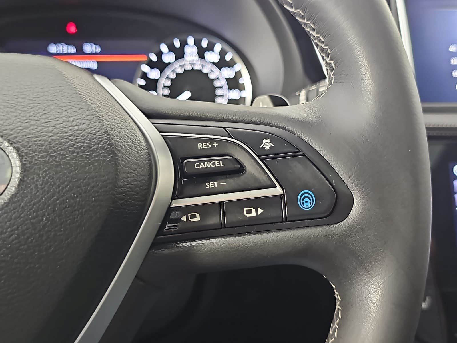 Used 2023 INFINITI QX55 Luxe w/ Cargo Package AWD/4WD image 18