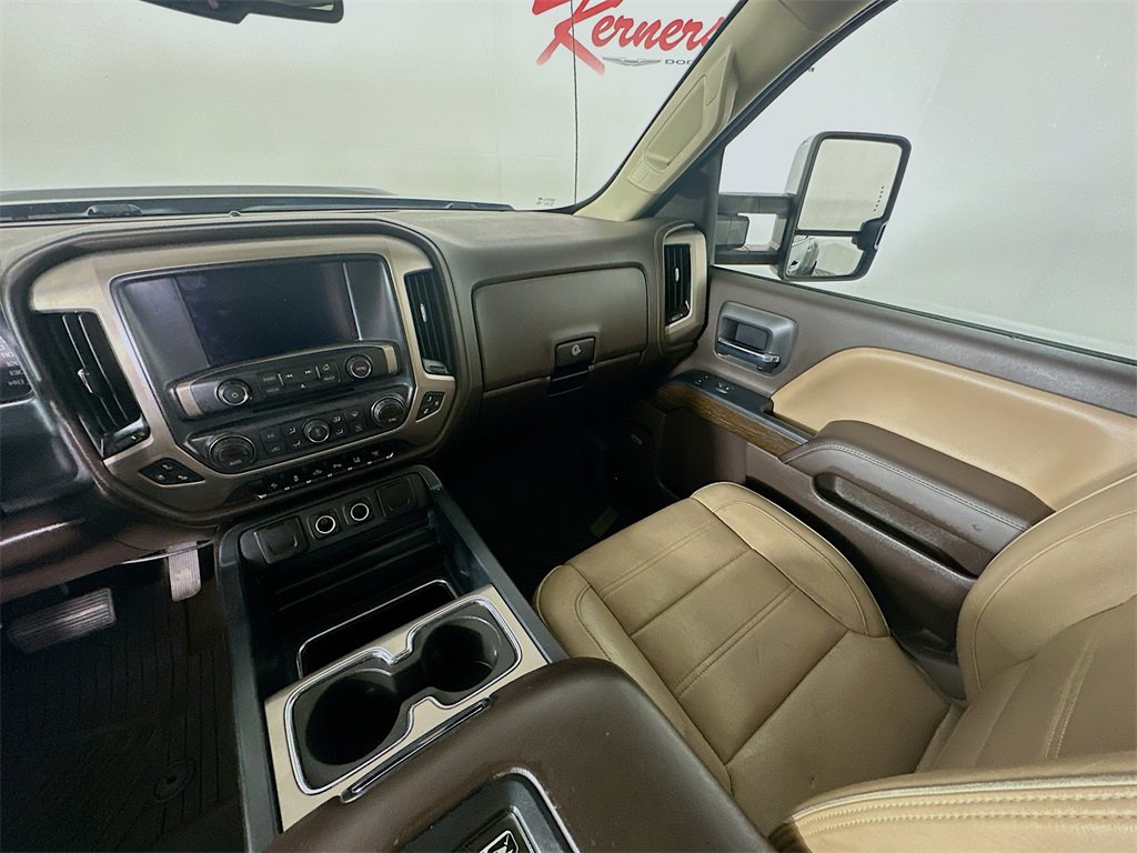 Used 2017 GMC Sierra 3500 Denali w/ Duramax Plus Package image 11