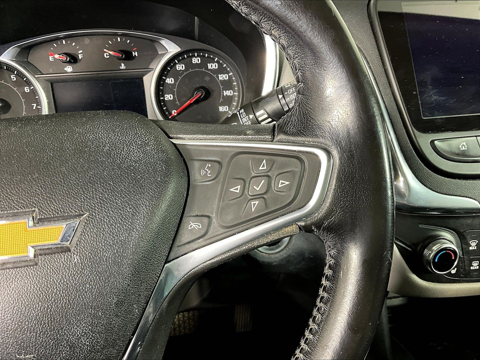 Used 2019 Chevrolet Equinox Premier FWD image 12