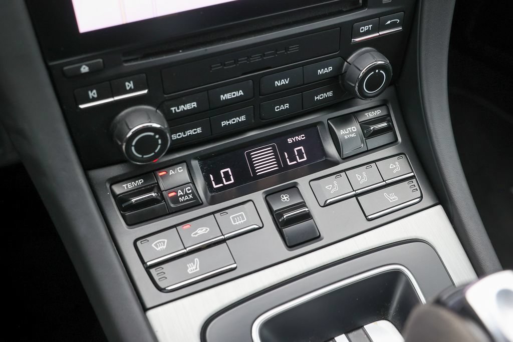 Certified 2018 Porsche 911 GT3 RWD image 42