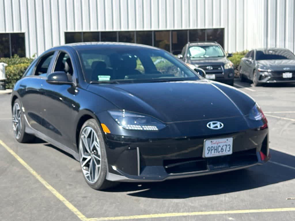 Used 2025 Hyundai Ioniq 6 SEL RWD image 5