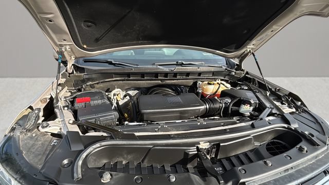 Used 2023 Chevrolet Suburban LT RWD image 32