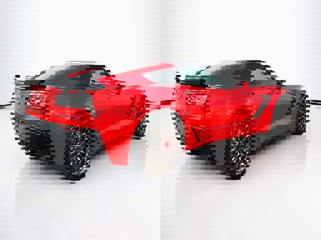 Used 2015 Chevrolet Corvette Z06 RWD image 23