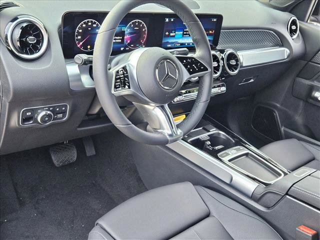 New 2026 Mercedes-Benz GLB 250 image 3
