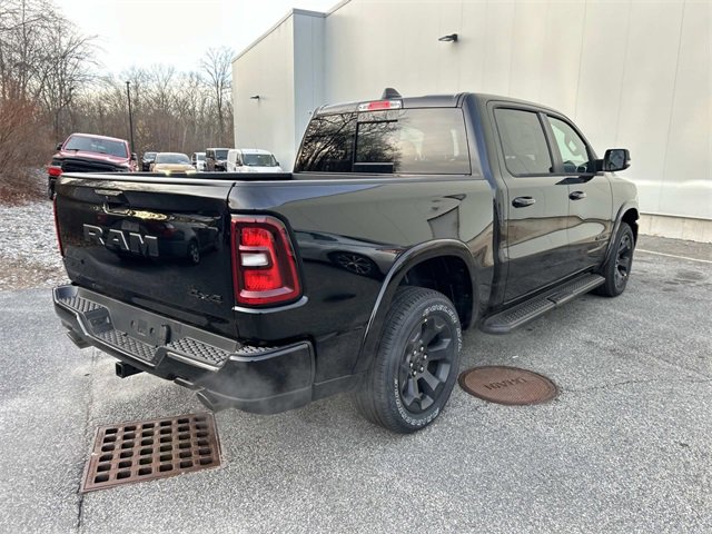 New 2026 RAM 1500 4x4 Crew Cab image 3