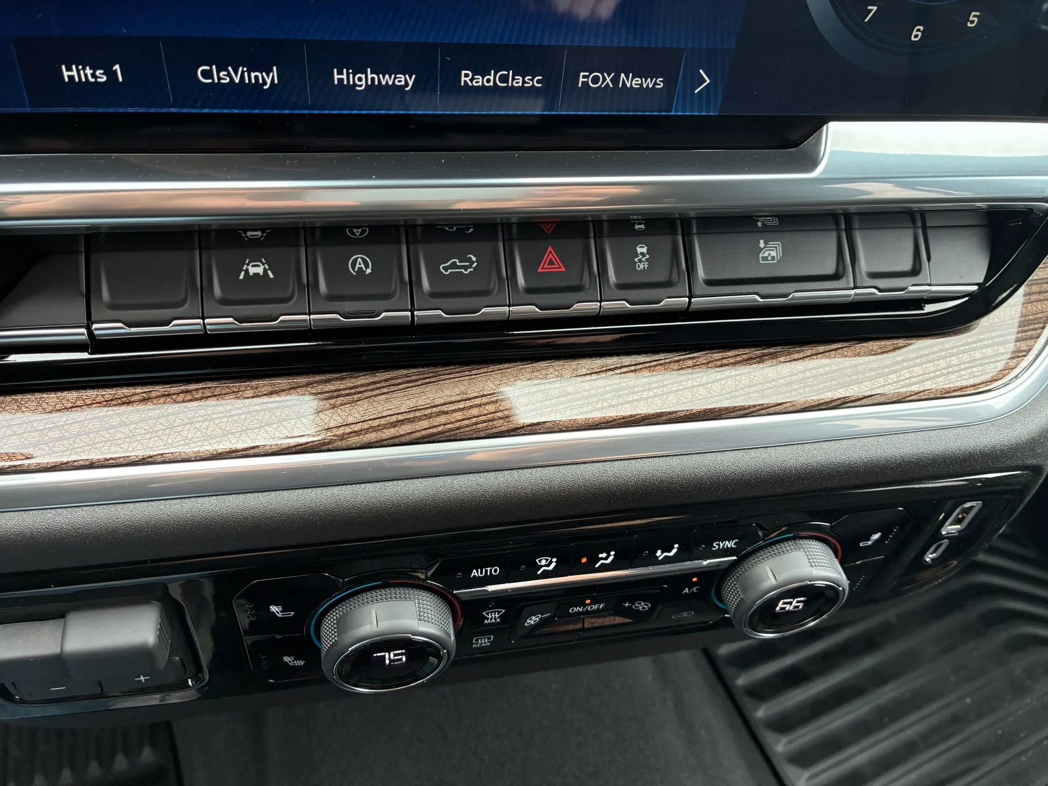 Used 2026 Chevrolet Silverado 1500 LT image 15