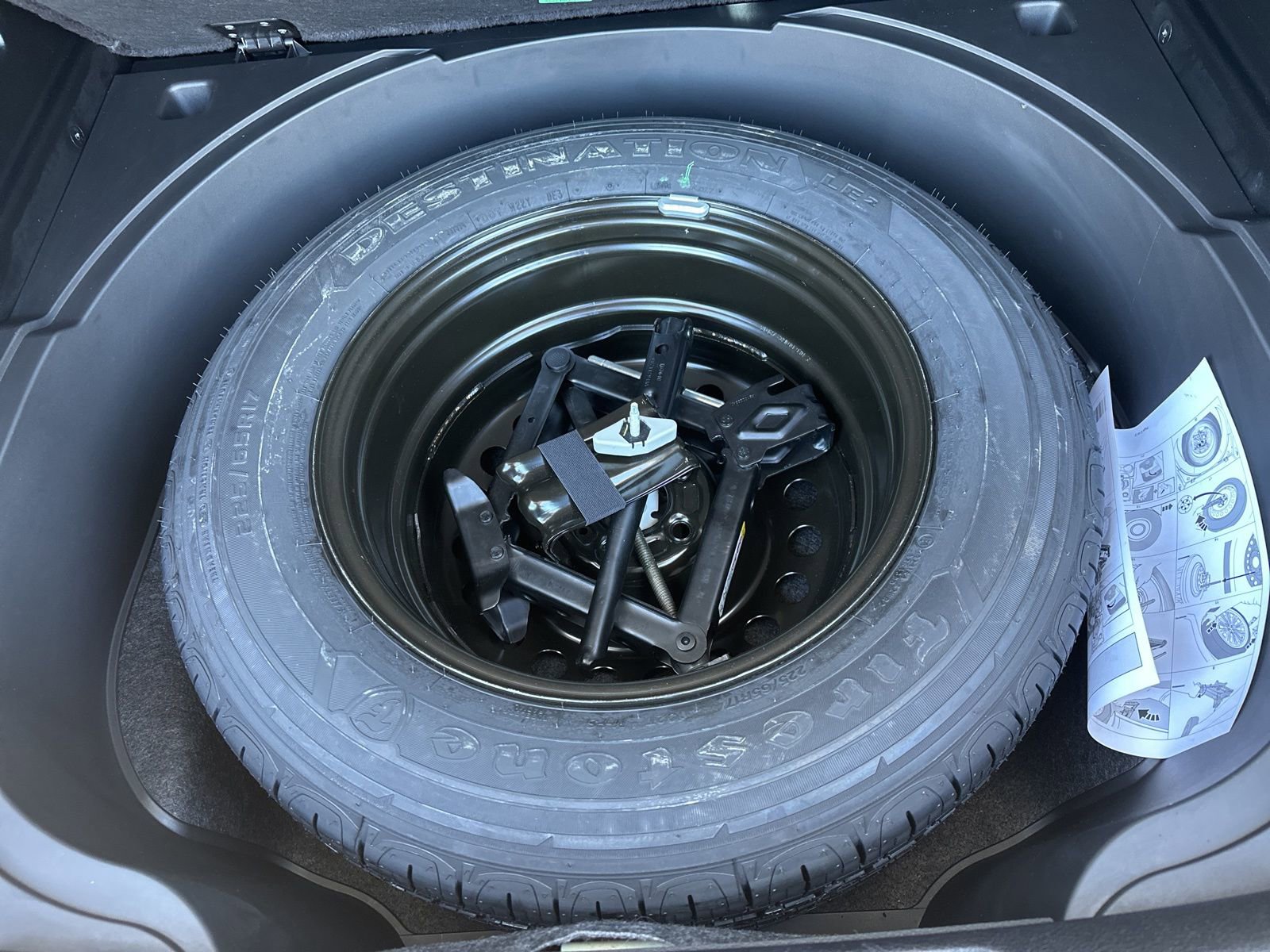 Used 2014 Jeep Cherokee Limited w/ Trailer Tow Group image 26