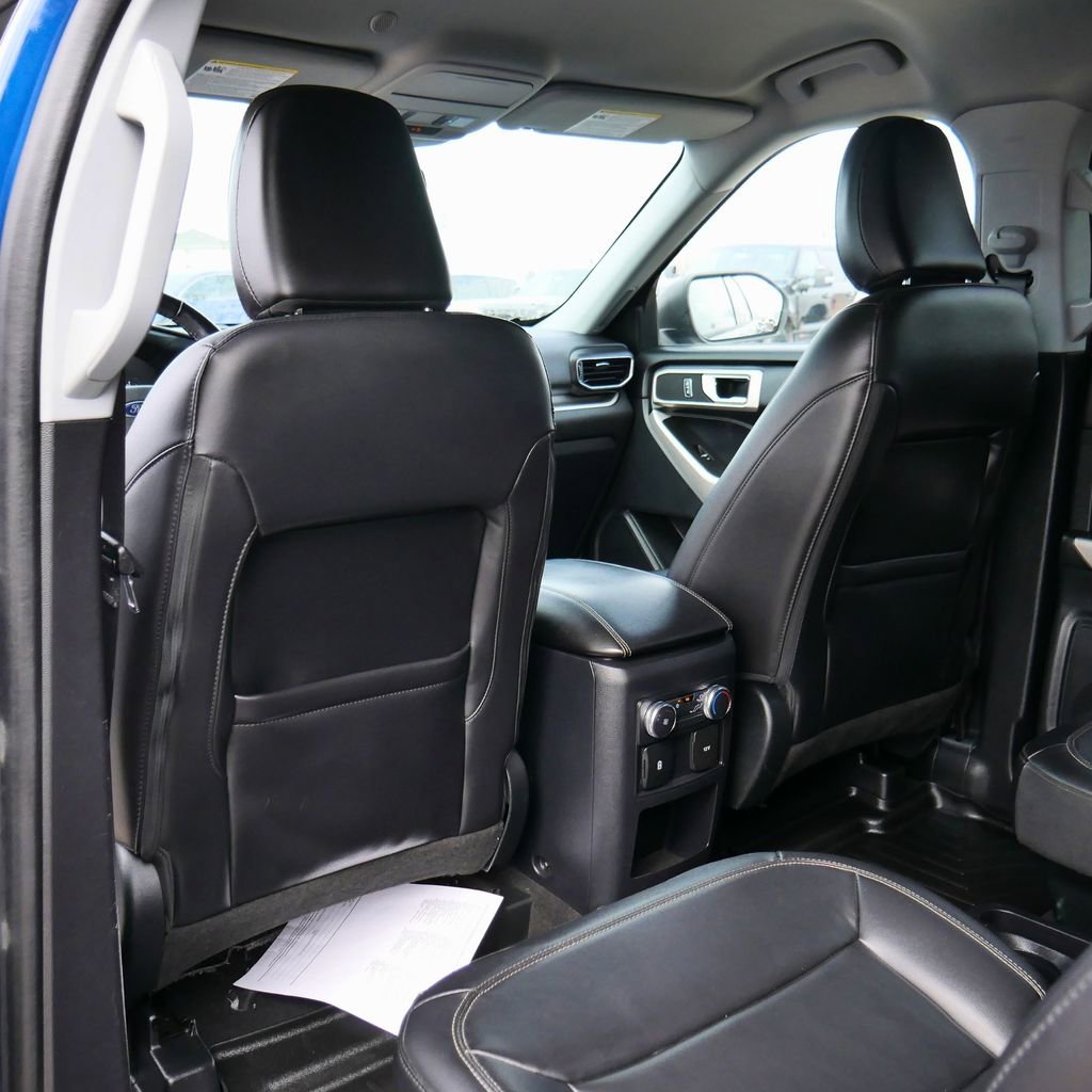 Used 2021 Ford Explorer XLT w/ Equipment Group 202A image 25
