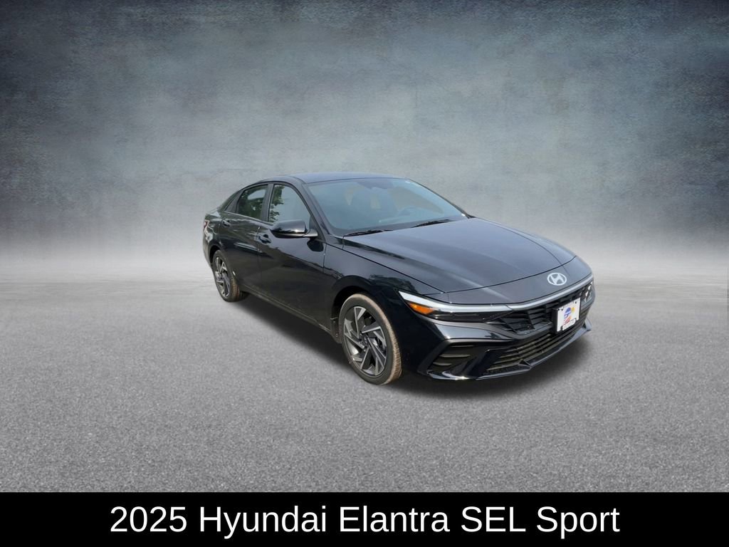 Used 2025 Hyundai Elantra Sport image 3