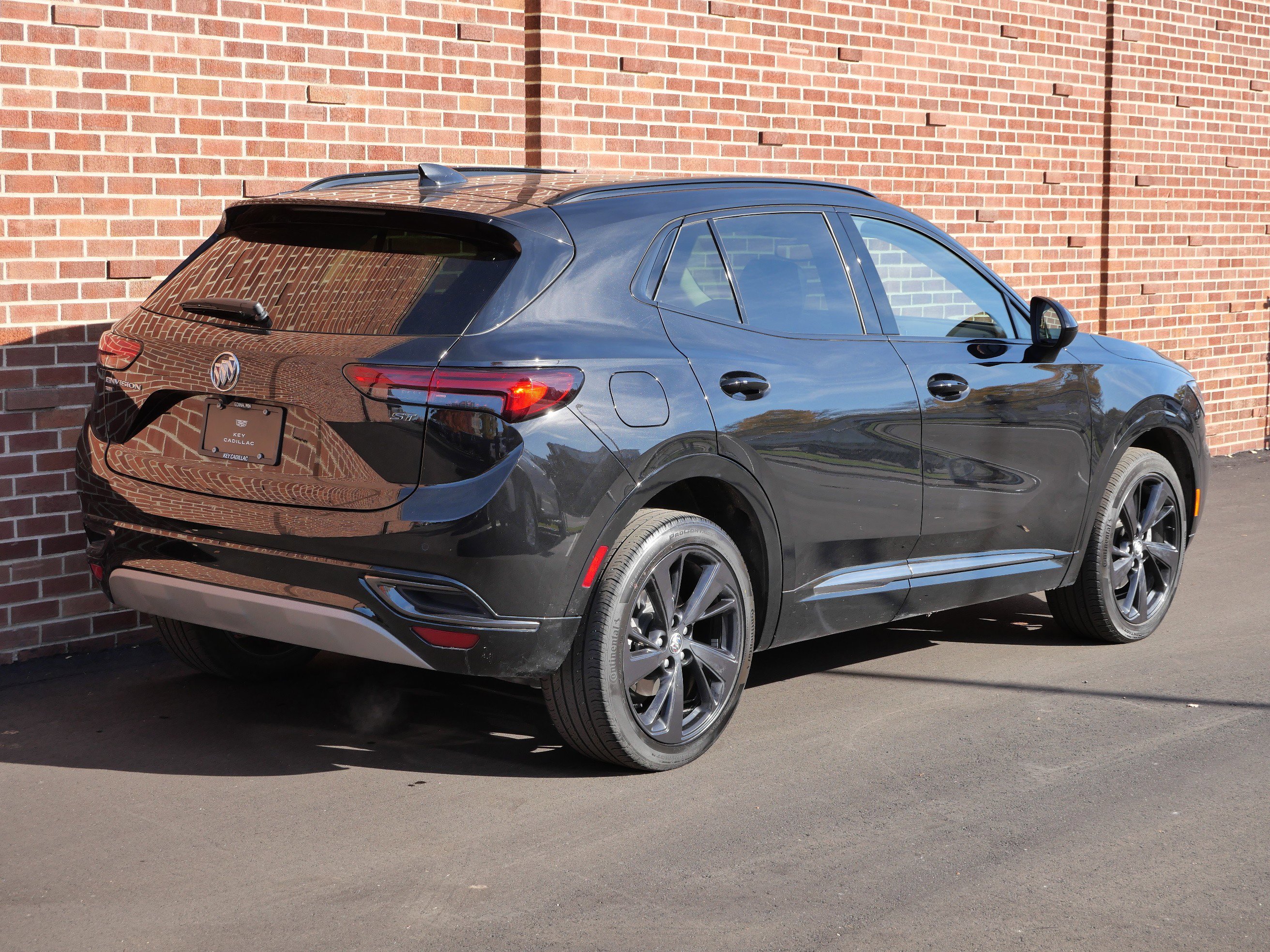 Used 2023 Buick Envision Essence w/ Sport Touring Package image 25