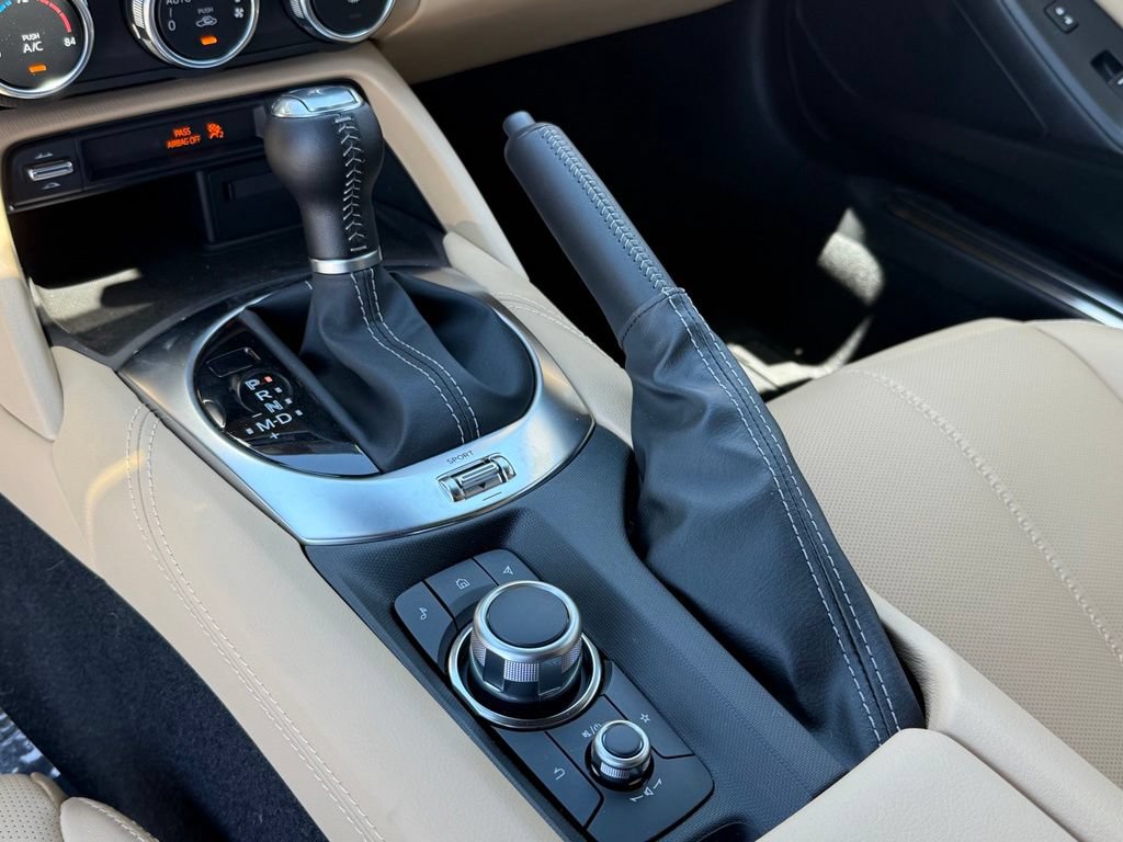 New 2026 MAZDA MX-5 Miata RF Grand Touring w/ Weather Package RWD image 28