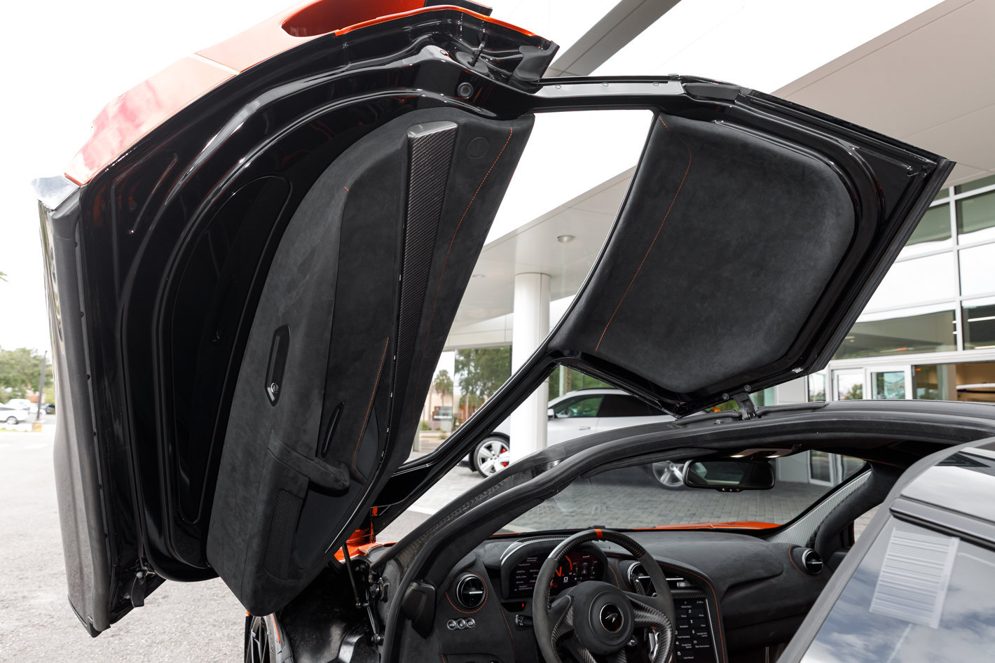 Used 2021 McLaren 765LT RWD image 61