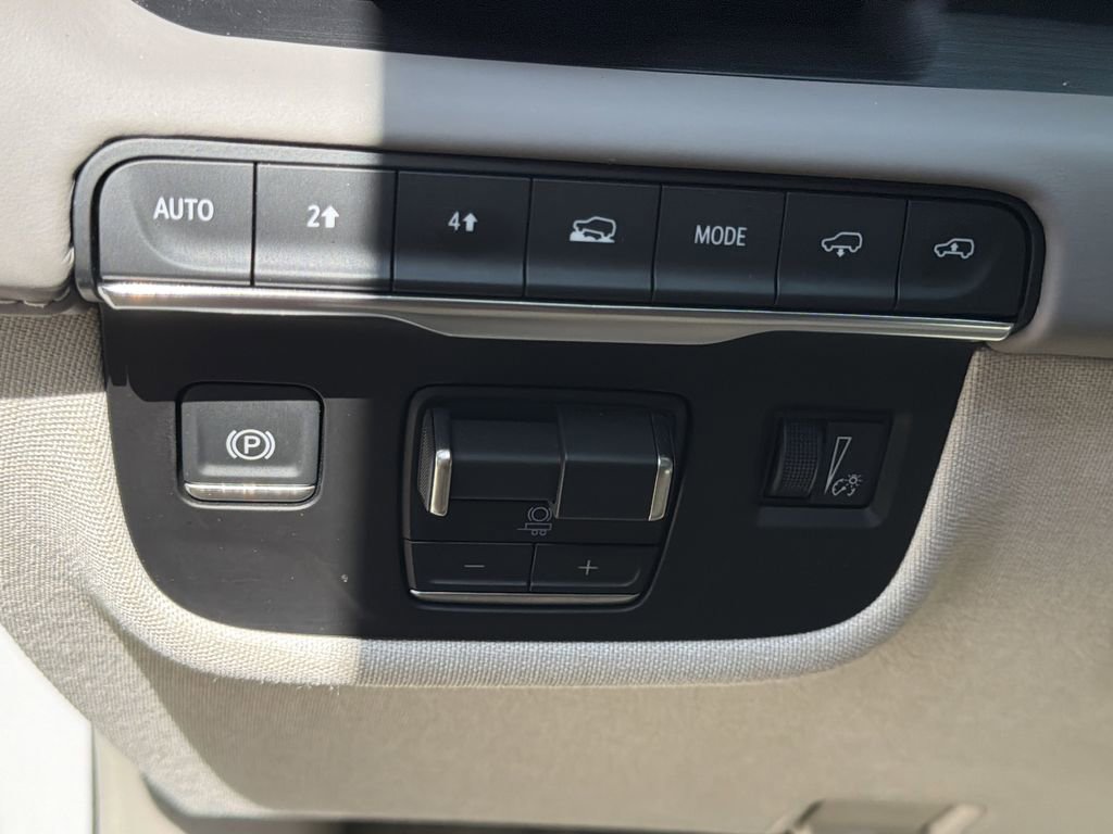 Used 2024 Cadillac Escalade Sport Platinum image 38