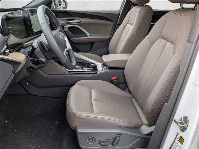 Certified 2025 Audi Q5 Premium w/ Convenience Package image 19