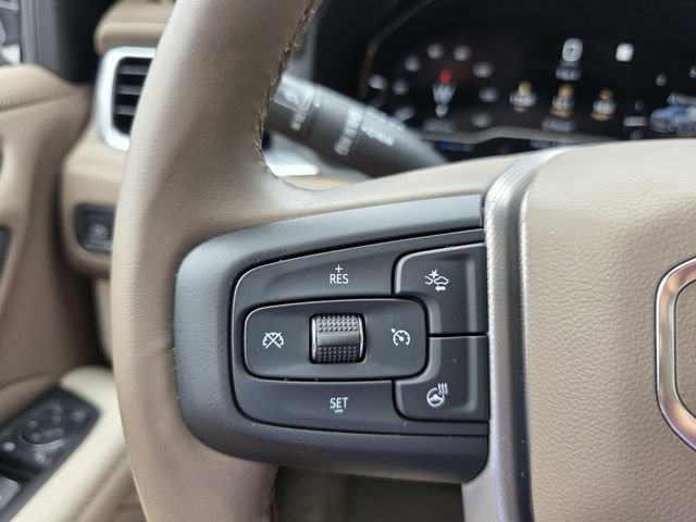 Used 2023 GMC Yukon Denali RWD image 19