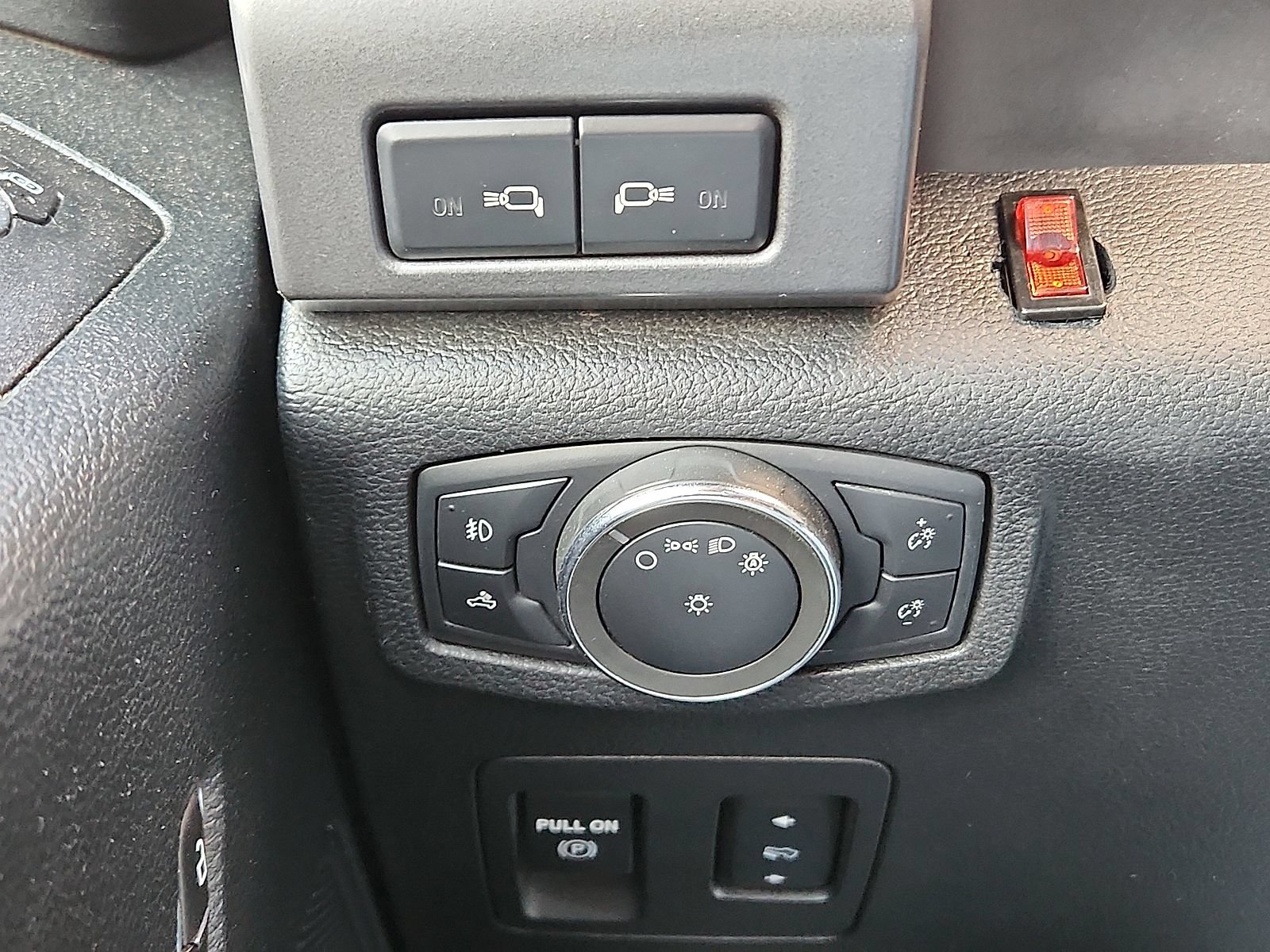 Used 2020 Ford F150 XLT w/ Equipment Group 302A Luxury AWD/4WD image 16