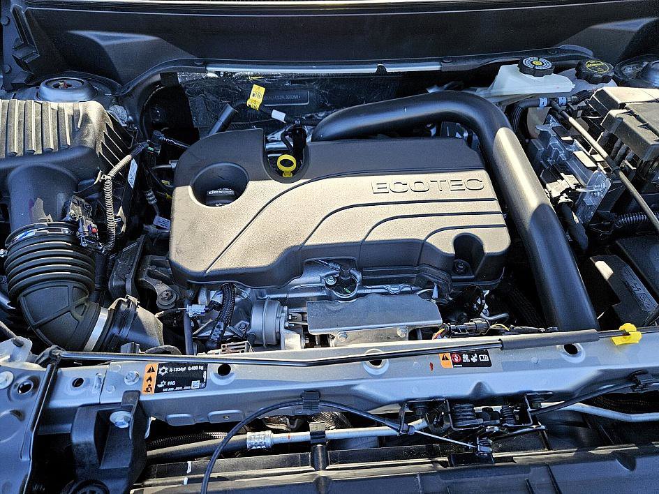 Used 2024 GMC Terrain Denali image 17