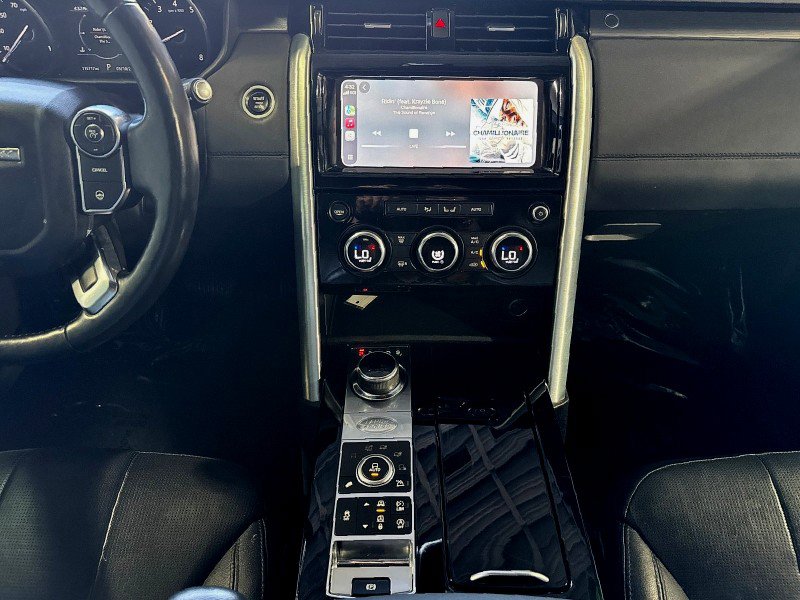 Used 2017 Land Rover Discovery HSE image 50