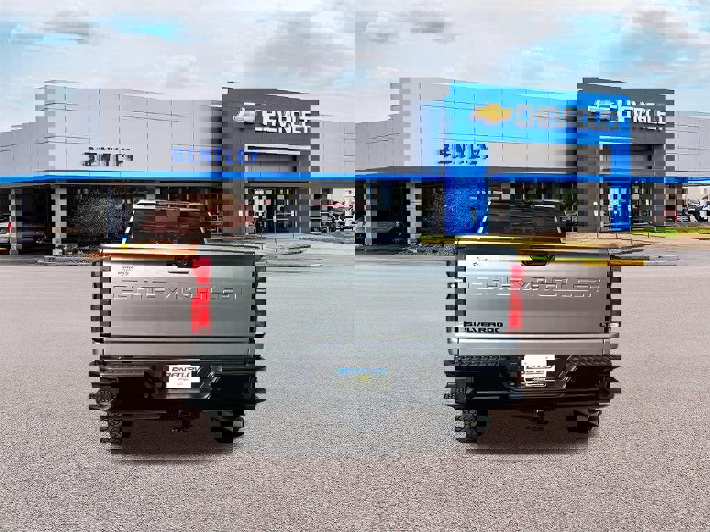 New 2026 Chevrolet Silverado 2500 LT image 4