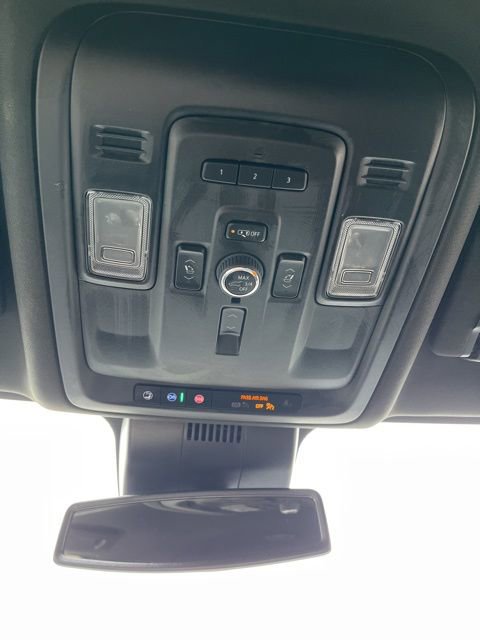 Used 2023 GMC Yukon Denali image 47