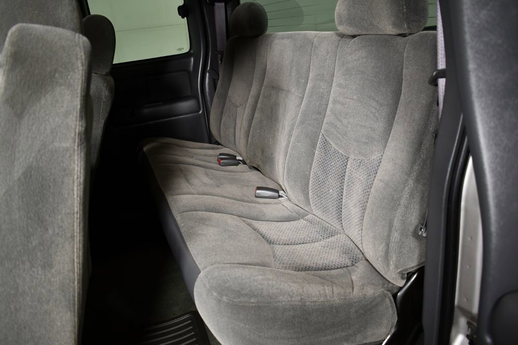 Used 2004 Chevrolet Silverado 2500 LS image 12