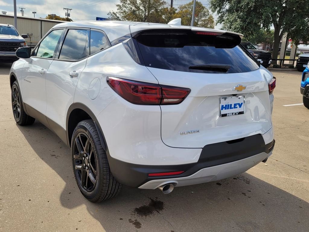 New 2026 Chevrolet Blazer LT image 3