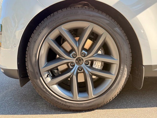 Certified 2026 Land Rover Range Rover Sport SE AWD/4WD image 9