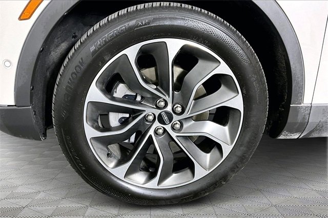 Used 2021 Lincoln Nautilus Reserve w/ Equipment Group 201A image 32